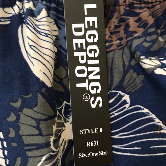 Butterfly Leggings - Picture 3 of 3